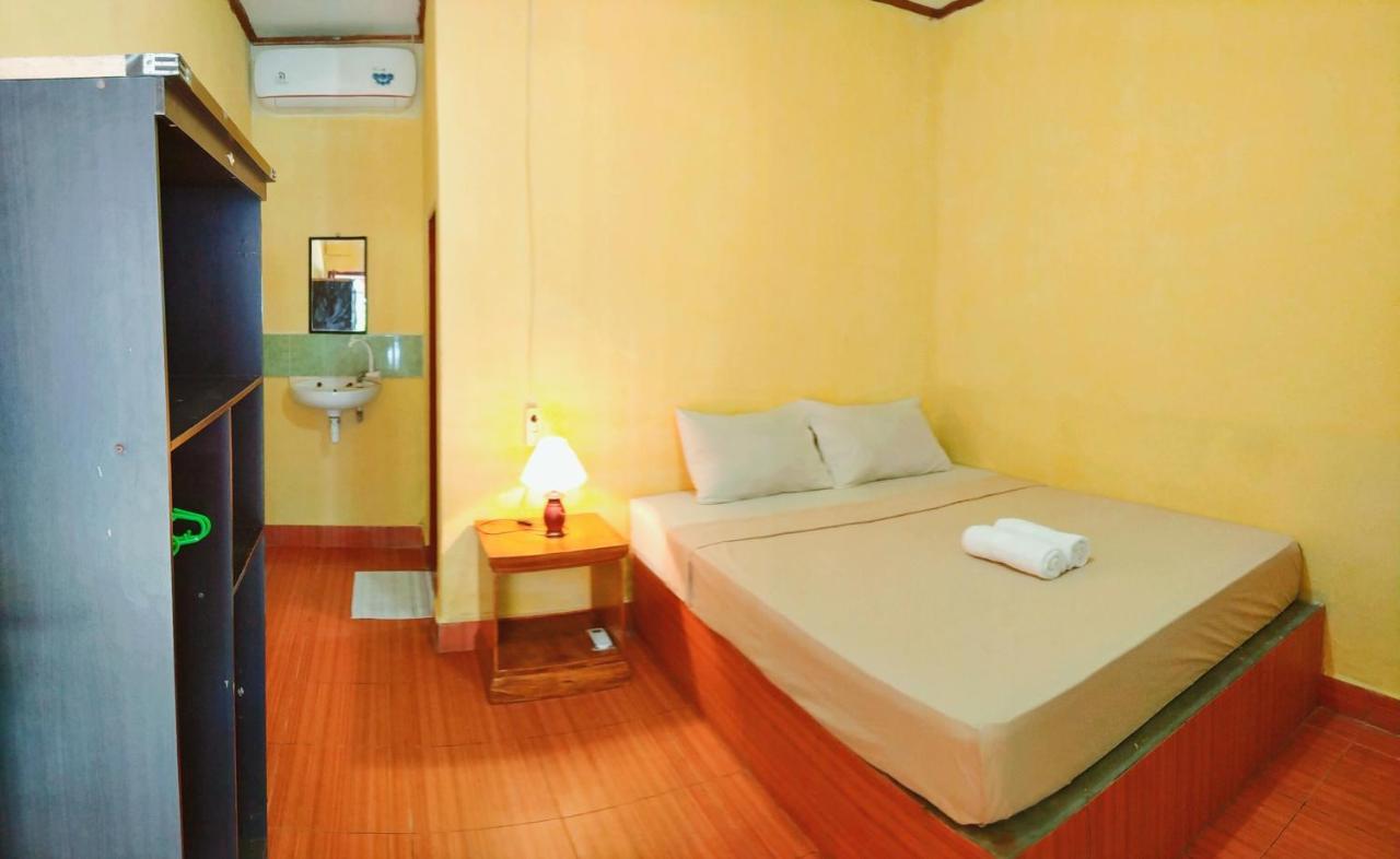 Kuta Garden Homestay Exterior foto